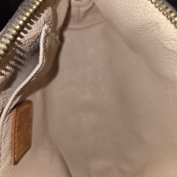 Louis Vuitton Monogram Canvas Cosmetic Pouch - Picture 15 of 16